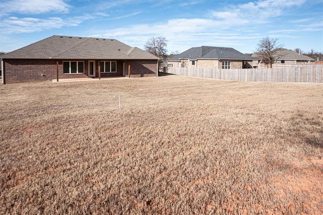 11370 Blue Heron Creek, Guthrie, OK 73044