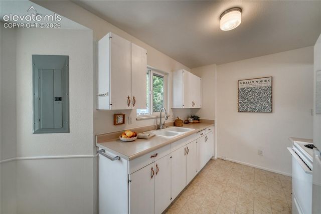 3819 Pearl Drive, Colorado Springs, CO 80918