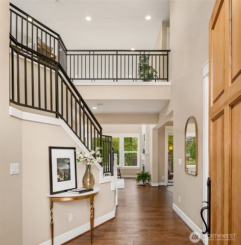 632 SW 185th St, Normandy Park, WA 98166