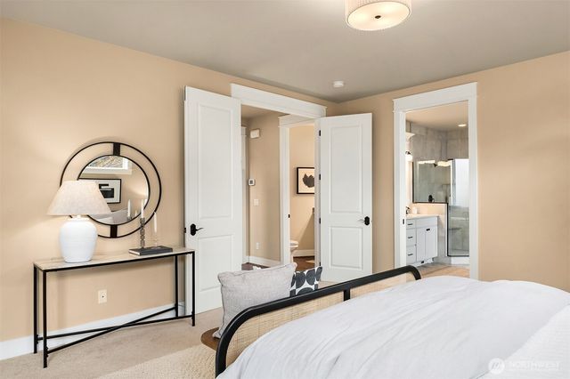 632 SW 185th St, Normandy Park, WA 98166