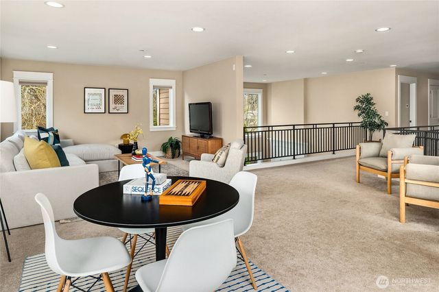 632 SW 185th St, Normandy Park, WA 98166