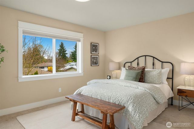 632 SW 185th St, Normandy Park, WA 98166