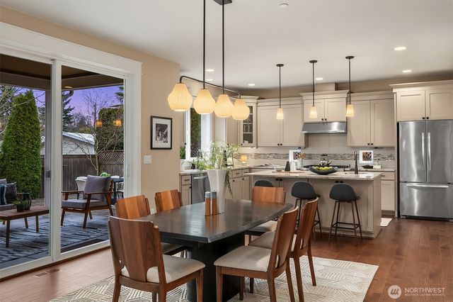 632 SW 185th St, Normandy Park, WA 98166