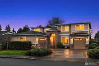 632 SW 185th St, Normandy Park, WA 98166