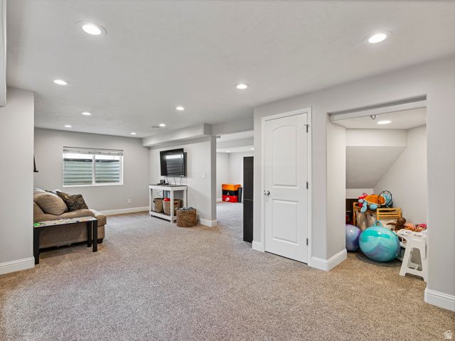 4584 BULL MOOSE CIR, West Jordan, UT 84088