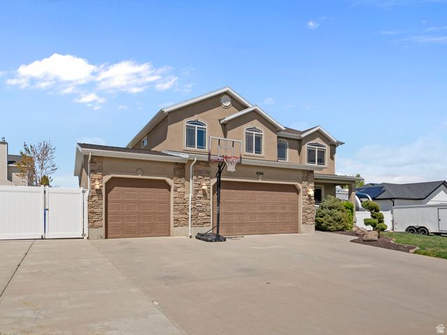 4584 BULL MOOSE CIR, West Jordan, UT 84088