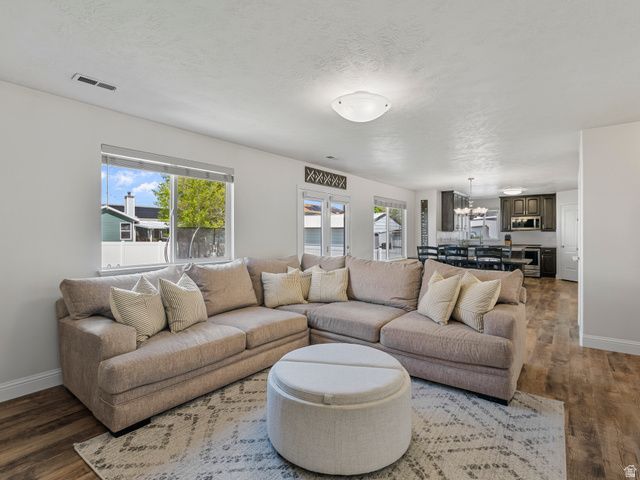 4584 BULL MOOSE CIR, West Jordan, UT 84088