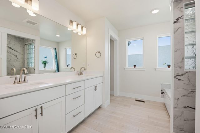 1389 E Ezra Ave, Hayden, ID 83835