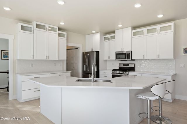 1389 E Ezra Ave, Hayden, ID 83835