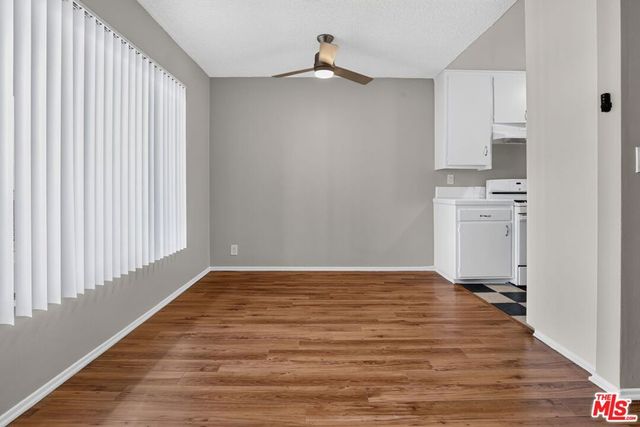5361 Russell Avenue 105, Los Angeles, CA 90027