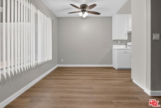 5361 Russell Avenue 105, Los Angeles, CA 90027