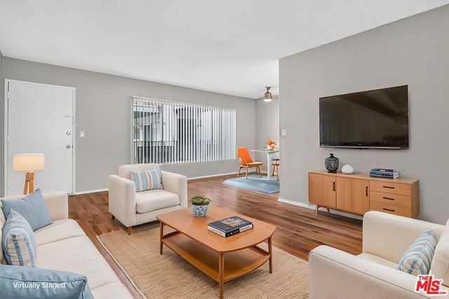 5361 Russell Avenue 105, Los Angeles, CA 90027