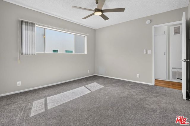 5361 Russell Avenue 105, Los Angeles, CA 90027