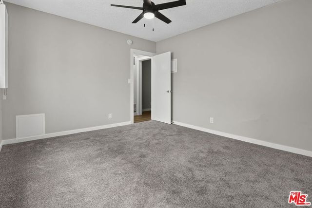 5361 Russell Avenue 105, Los Angeles, CA 90027