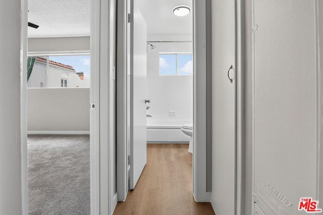 5361 Russell Avenue 105, Los Angeles, CA 90027
