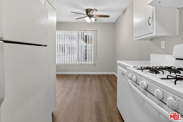 5361 Russell Avenue 105, Los Angeles, CA 90027