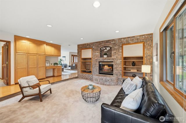 7810 175th Street SW, Edmonds, WA 98026