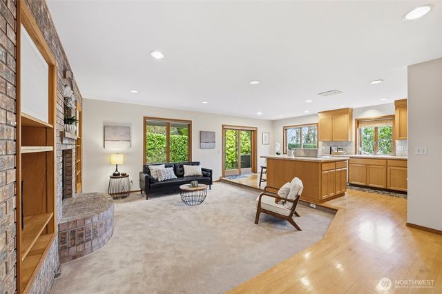 7810 175th Street SW, Edmonds, WA 98026