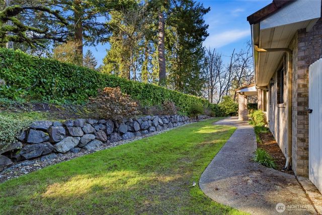 7810 175th Street SW, Edmonds, WA 98026
