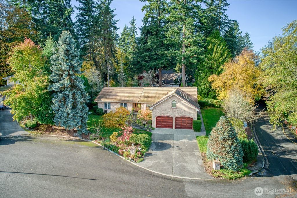 7810 175th Street SW, Edmonds, WA 98026