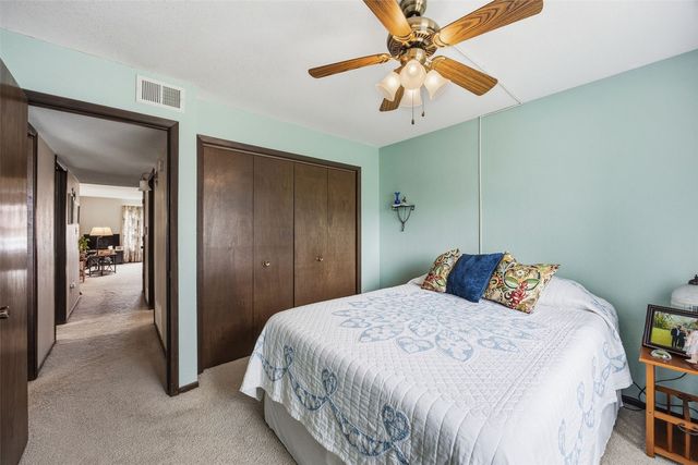 5716 Golden Court NE 52, Cedar Rapids, IA 52402