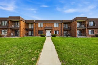 5716 Golden Court NE 52, Cedar Rapids, IA 52402