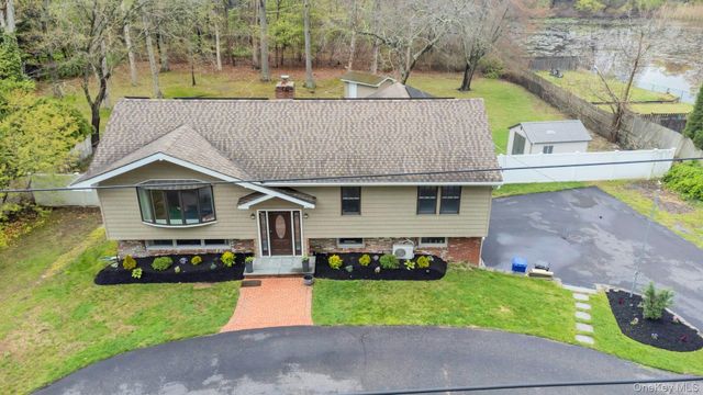 451 Gibbs Pond Road, Nesconset, NY 11767