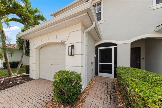 8587 Athena CT, Lehigh Acres, FL 33971