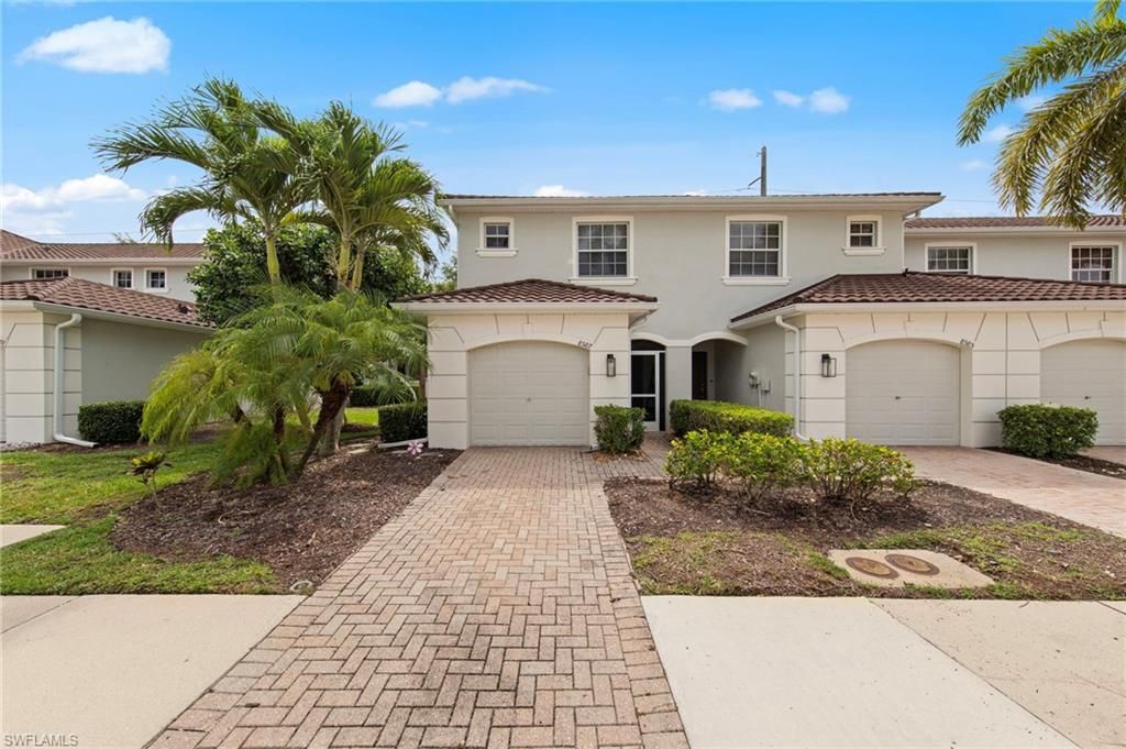 8587 Athena CT, Lehigh Acres, FL 33971