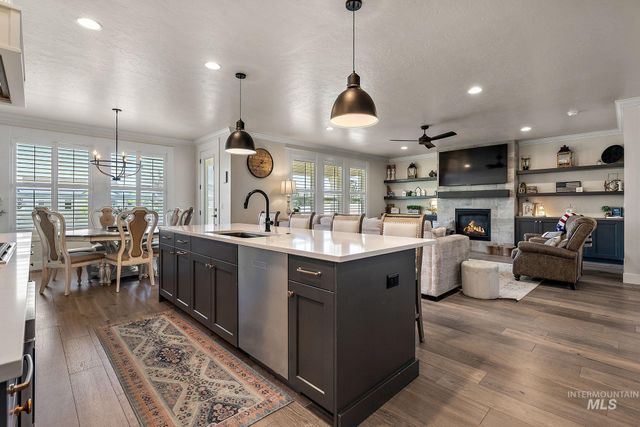 2245 N Burnam Ave, Star, ID 83669