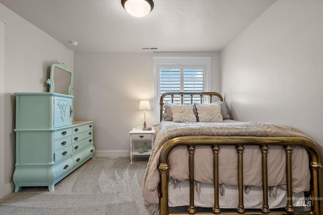 2245 N Burnam Ave, Star, ID 83669
