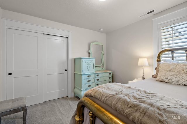 2245 N Burnam Ave, Star, ID 83669