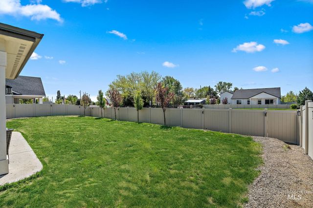 2245 N Burnam Ave, Star, ID 83669