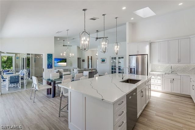 3803 Essex PL, Bonita Springs, FL 34134