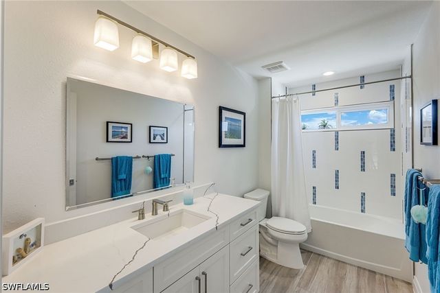 3803 Essex PL, Bonita Springs, FL 34134