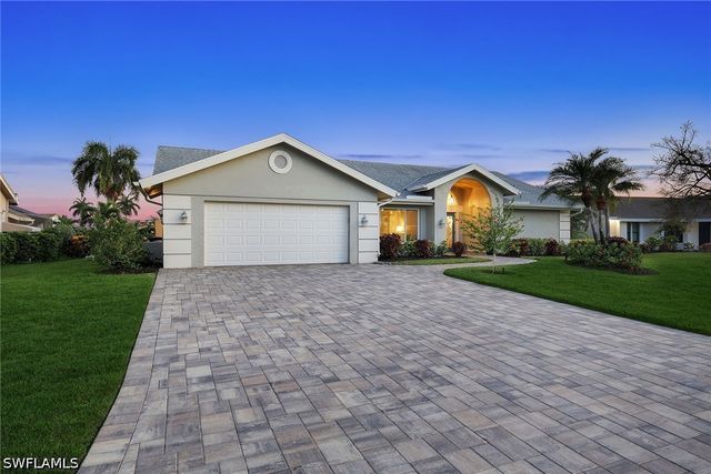 3803 Essex PL, Bonita Springs, FL 34134