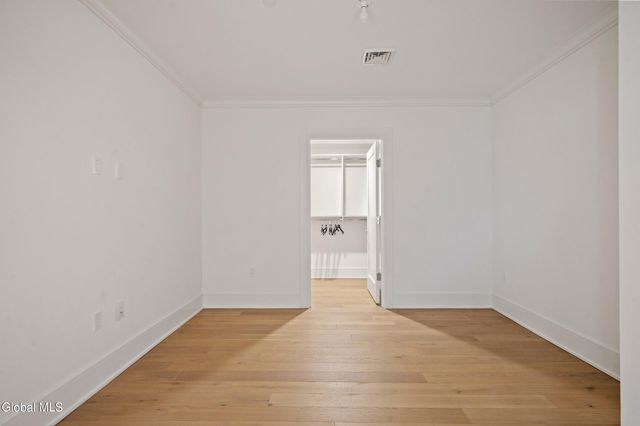 19 Washington Street 360 N, Saratoga Springs, Inside, NY 12866