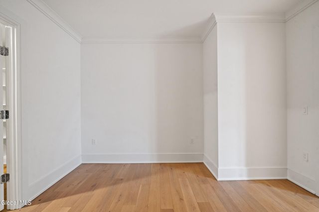 19 Washington Street 360 N, Saratoga Springs, Inside, NY 12866