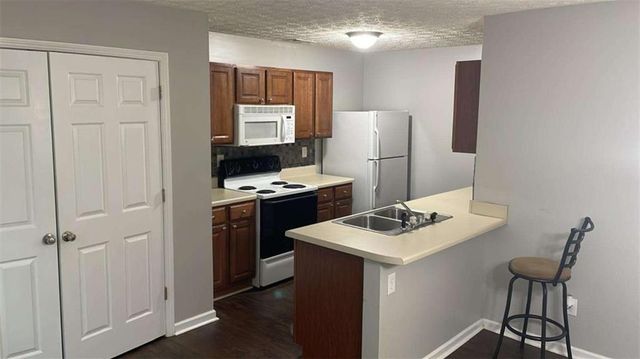 2752 Valley Green Drive, Gainesville, GA 30504