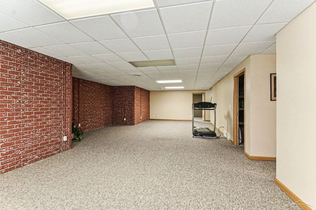 3807 Wild Pine Drive, Saginaw Twp, MI 48603