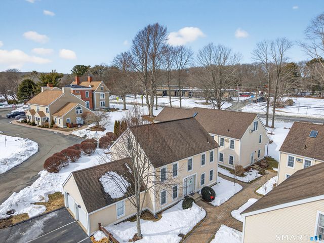 54 Rope Ferry Road I154, Waterford, CT 06385