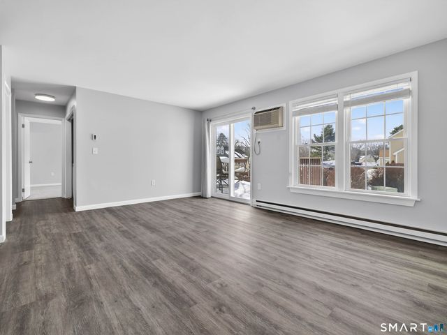 54 Rope Ferry Road I154, Waterford, CT 06385