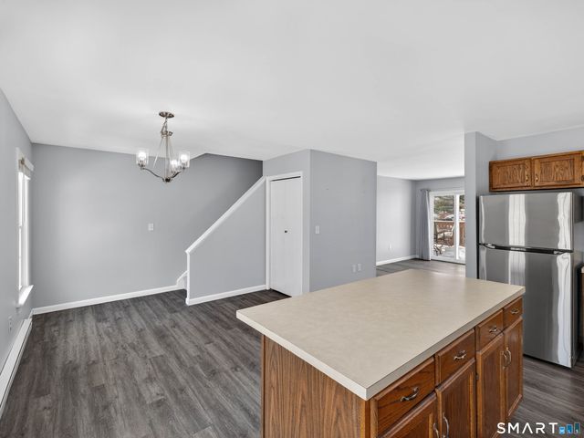 54 Rope Ferry Road I154, Waterford, CT 06385