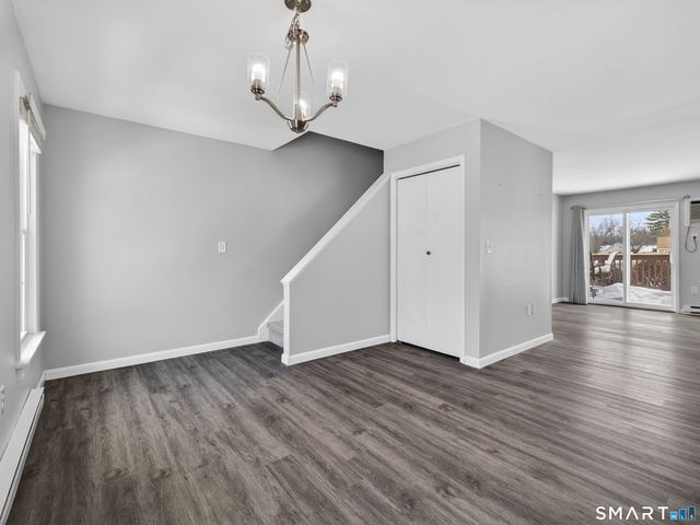 54 Rope Ferry Road I154, Waterford, CT 06385