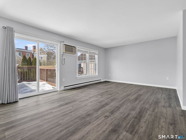 54 Rope Ferry Road I154, Waterford, CT 06385