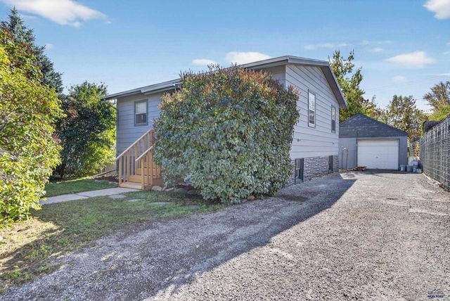 513 E DENVER, Rapid City, SD 57701