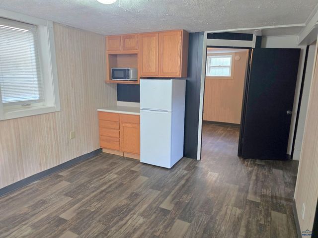 513 E DENVER, Rapid City, SD 57701