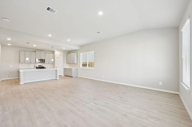 29015 Farmhouse Estates Drive, Waller, TX 77484