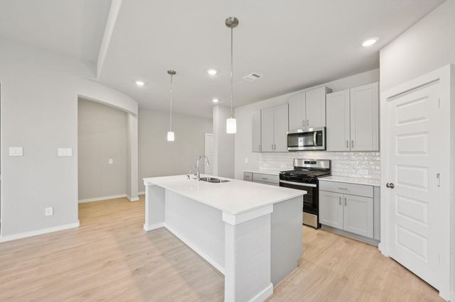 29015 Farmhouse Estates Drive, Waller, TX 77484