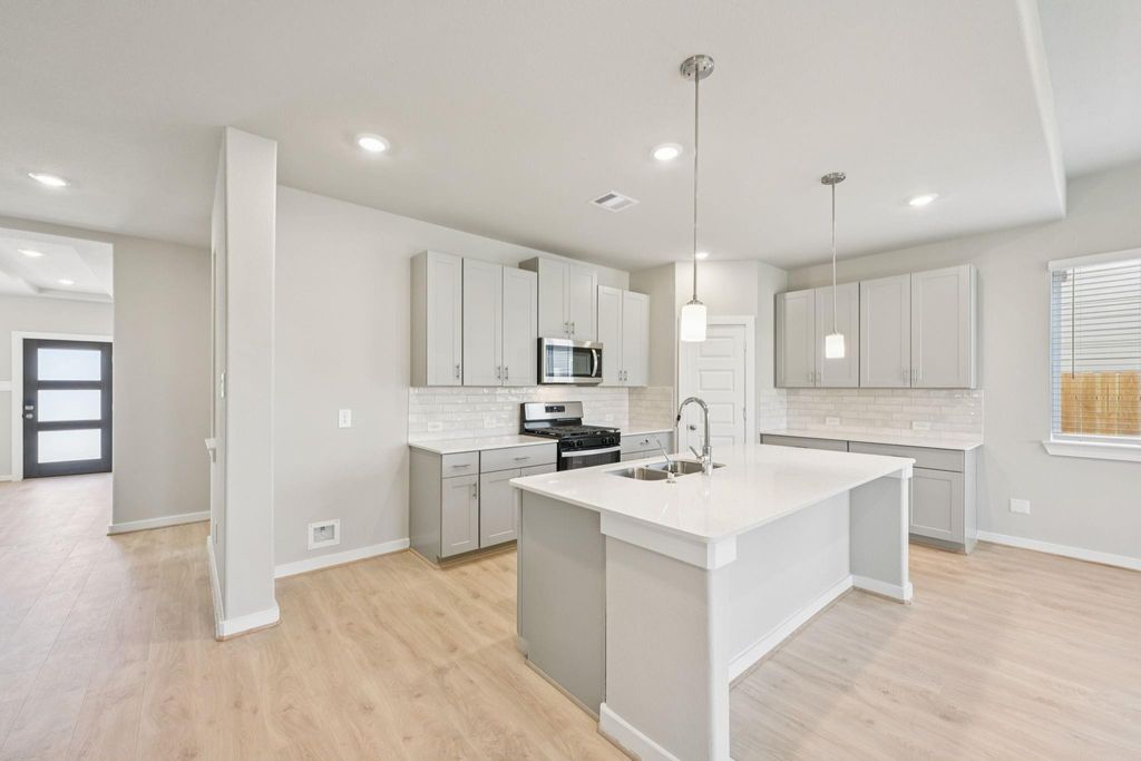 29015 Farmhouse Estates Drive, Waller, TX 77484